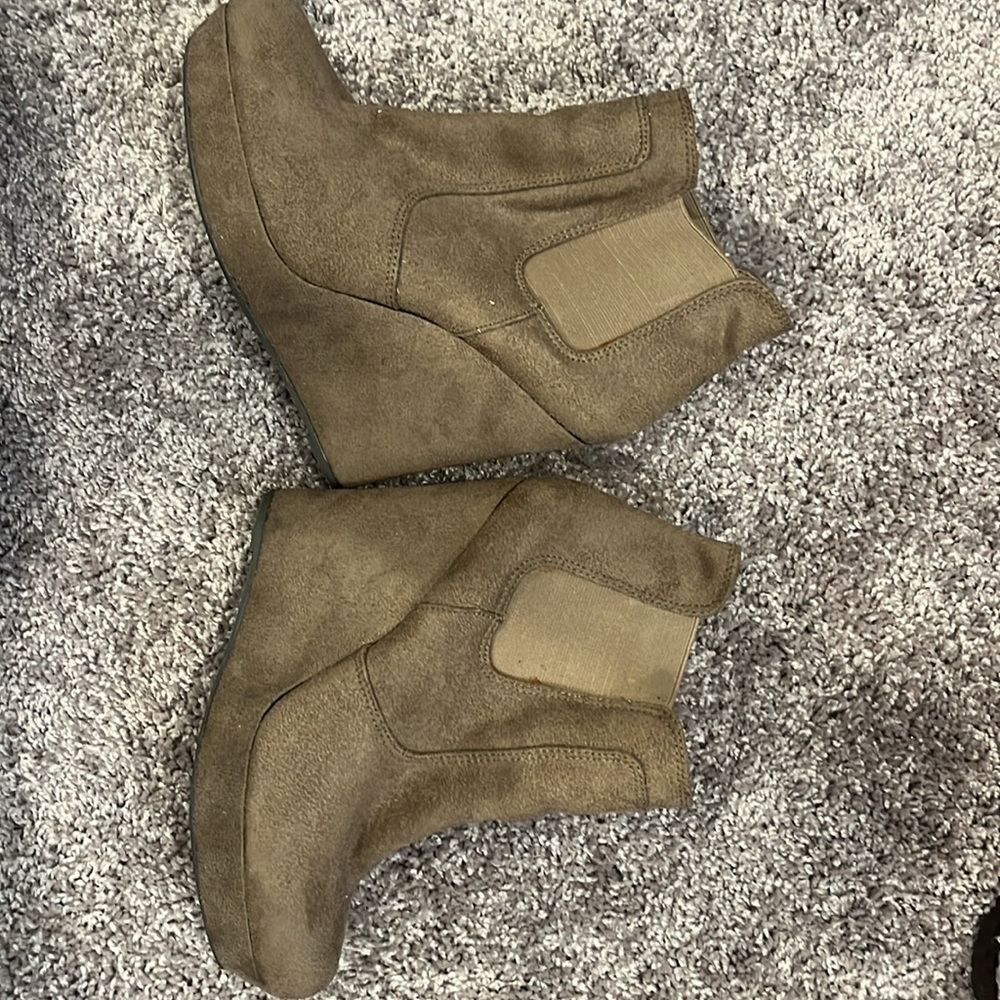 Wedge booties - Picture 2 of 3